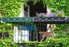Nelly Bayrooftop-and-balcony-gardens-18.jpg; ?>